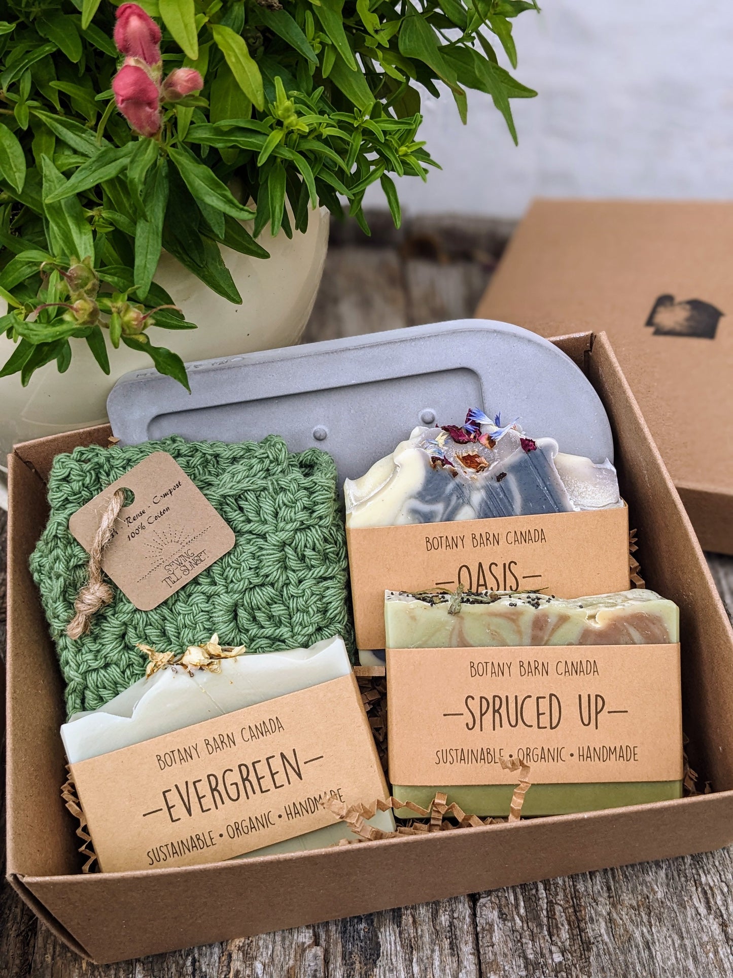 Natural Gift Box | Artisan Soaps, Crocheted Washcloth & Eco Friendly Soap Dish