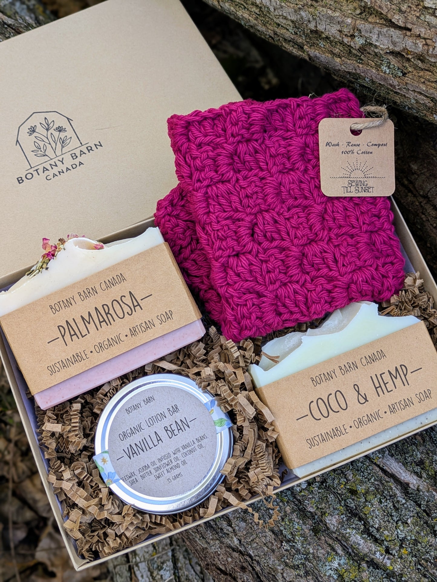 Coffret cadeau spa avec savon biologique fait main, barre de lotion et gant de toilette bleu